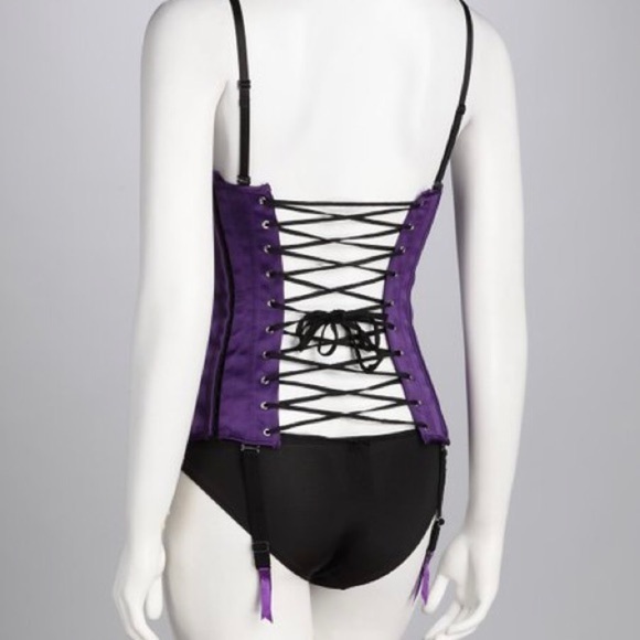 Coquette underwire Bustier - Picture 2 of 7